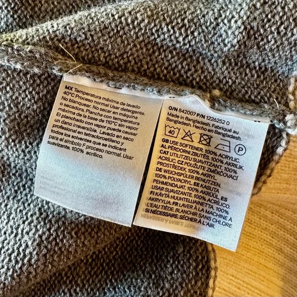 ❄️ NWT grey & white wide stripe H&M sweater XXL - Picture 9 of 11
